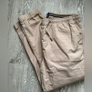 Men’s Gap jogger pants